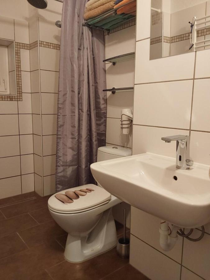 Kleines Zuhause Leilighet Magdeburg Eksteriør bilde