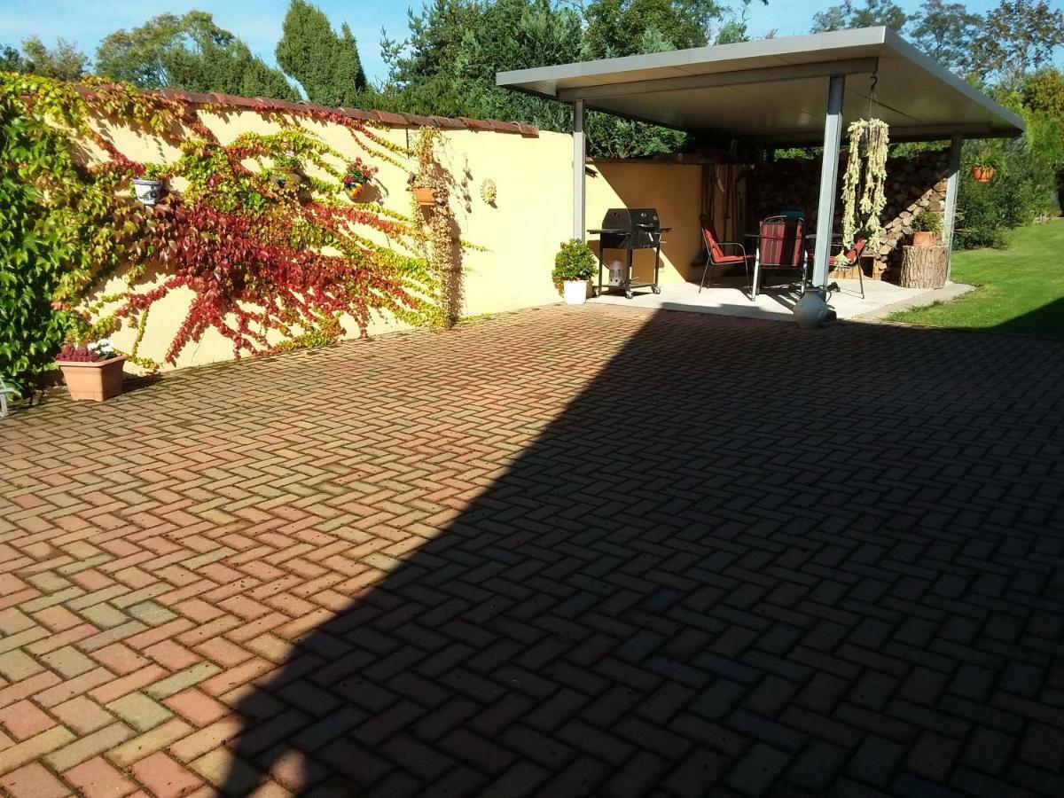 Kleines Zuhause Leilighet Magdeburg Eksteriør bilde