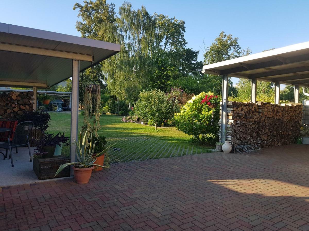 Kleines Zuhause Leilighet Magdeburg Eksteriør bilde
